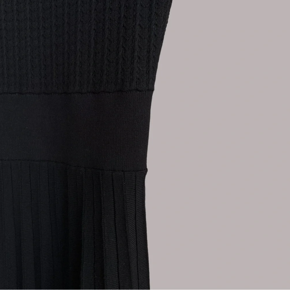 SEZANE Black Plunging V Neck Ecovero Lenzing Scalloped Knit Dahlia Midi Dress - Picture 8 of 10